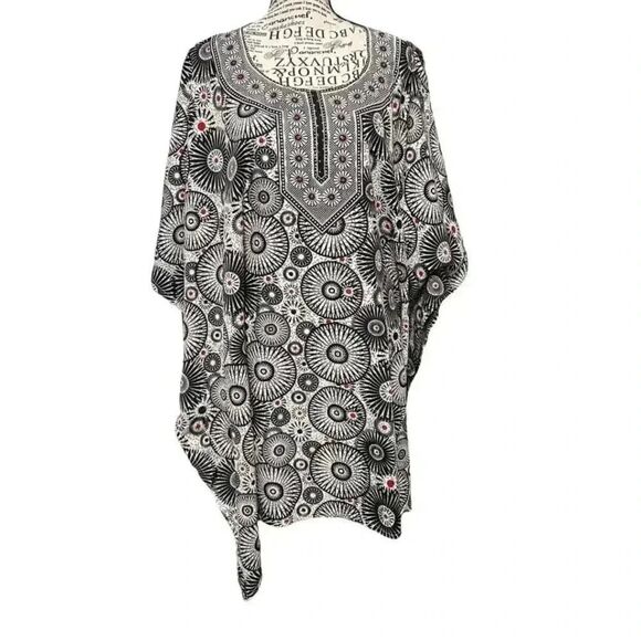 Soybury Women's White & Black Poly Caftan Swim Cover Up - Picture 1 of 13